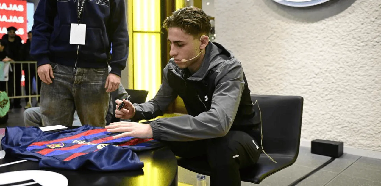 星空体育app下载-费尔明：续约进展顺利，一直留在巴萨始终是我的首选