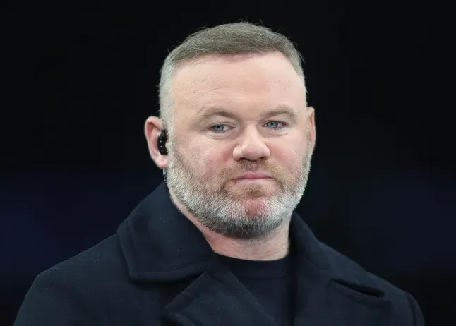 星空体育app下载-鲁尼：科尔克兹状态起伏，罗伯逊该找斯洛特聊聊竞争主力