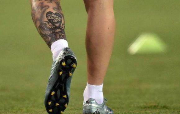 星空体育app下载-政协委员建议国足实行部队制 违反纪律三年不录用