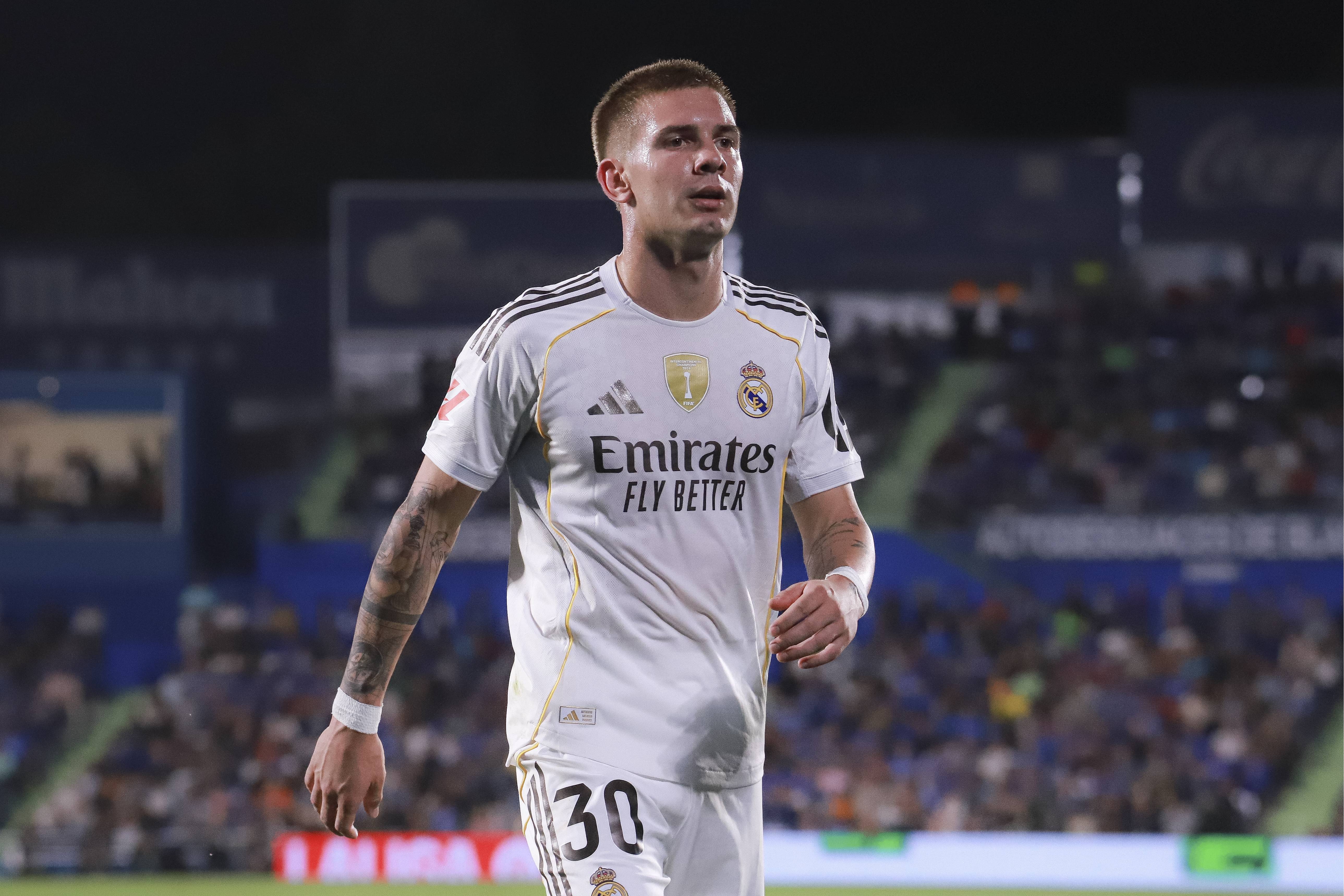 星空体育app-马斯坦托诺：我不认为自己是梅西，但也不是皇马队史最糟糕的引援