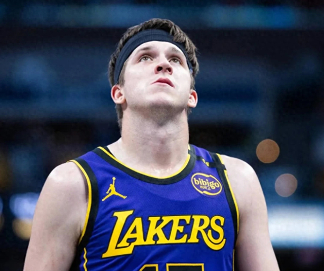 星空体育app官方下载-单打硬解+末节之王！里夫斯就是湖人最需要的新基石|奥斯汀·里夫斯|洛杉矶湖人队|费城76人队|卢卡-东契奇|詹姆斯_新浪体育_新浪新闻